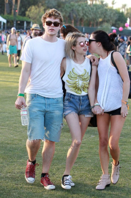 Evan Peters pic #740616