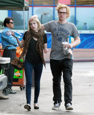 Evan Peters pic #738459
