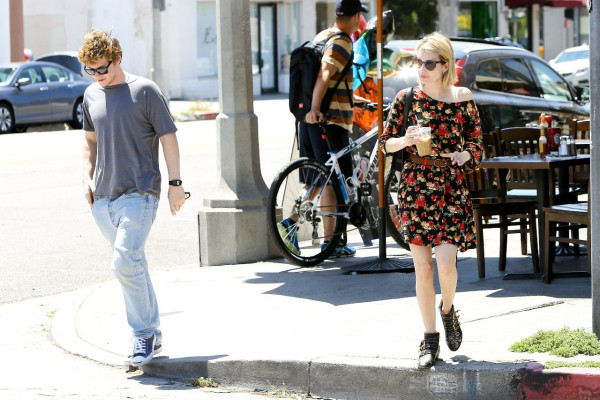 Evan Peters pic #737014