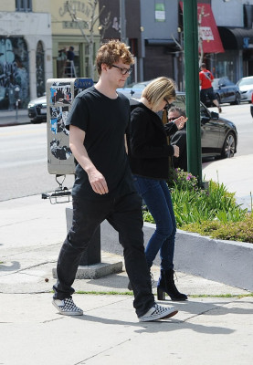 Evan Peters pic #738869