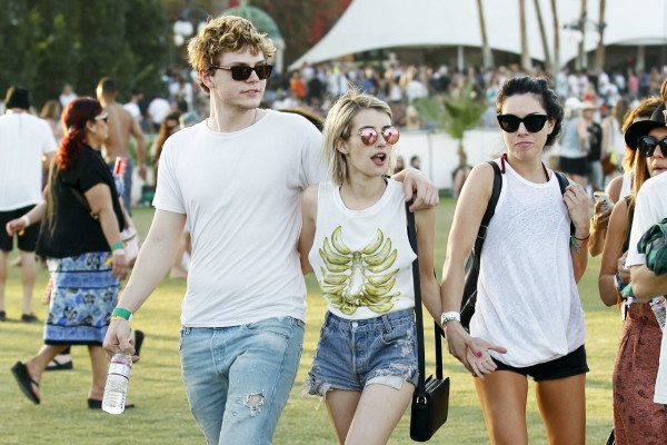 Evan Peters pic #740618