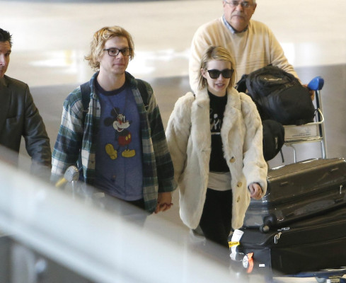 Evan Peters pic #738458