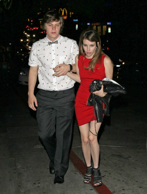 Evan Peters pic #740855