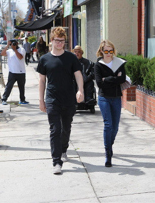 Evan Peters pic #738887