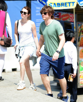 Evan Peters pic #735126