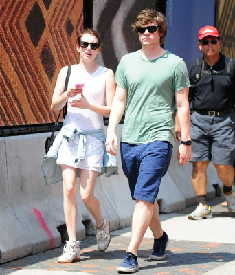 Evan Peters pic #740882