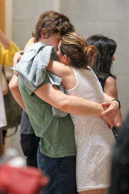 Evan Peters pic #737454