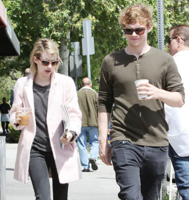 Evan Peters pic #738890