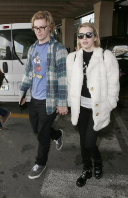 Evan Peters pic #738468