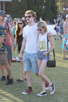 Evan Peters pic #738866