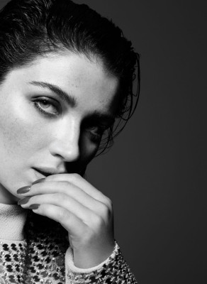 EVE HEWSON in Veni Magazine, October 2019