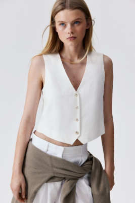 Evie Harris for H&M