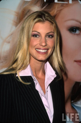 photo 14 in Faith Hill gallery [id204297] 2009-11-09 00:00:00