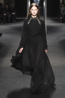 Faretta Radic - Alberta Ferretti Autumn/Winter 2018 Fashion Show in Milan