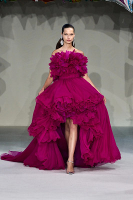 Faretta Radic -Giambattista Valli Couture Fall/Winter 2022 Fashion Show in Paris