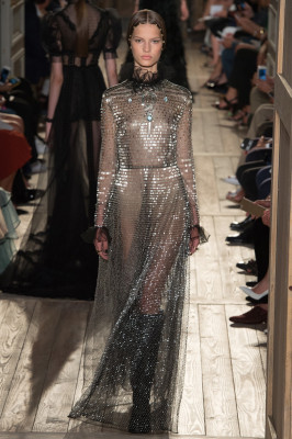 Faretta Radic - Valentino Couture Fall 2018 Fashion Show in Paris