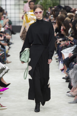 Faretta Radic - Valentino Autumn/Winter 2018 Fashion Show in Paris