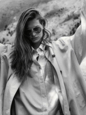 Faretta Radic for Elle Italia  by Xavi Gordo