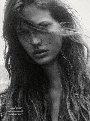 Faretta Radic for Elle Italia  by Xavi Gordo