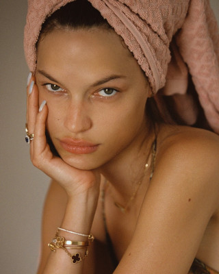 Faretta Radic for Aethos by Cameron Hammond