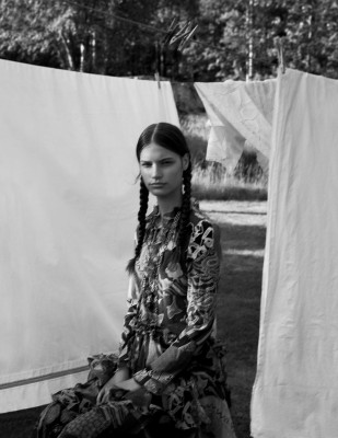 Faretta Radic - Vogue Spain by Camilla Akrans