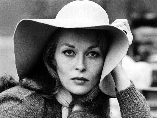 photo 8 in Faye Dunaway gallery [id274688] 2010-06-25 00:00:00