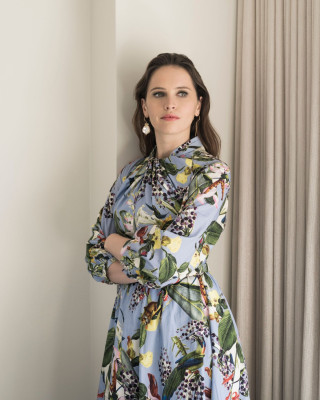 Felicity Jones by Emily Berl for The New York Times (Beverly Hills 11/05/2018)