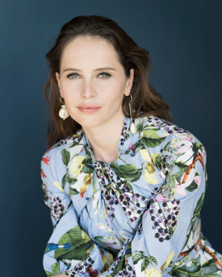 Felicity Jones by Emily Berl for The New York Times (Beverly Hills 11/05/2018)