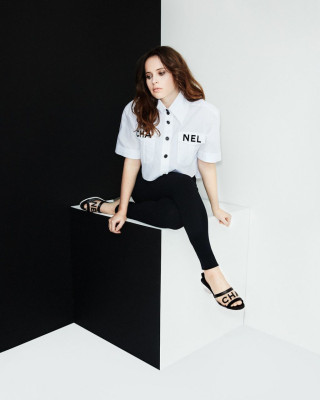 Felicity Jones – Stylist Magazine 02/20/2019