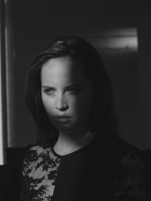 Felicity Jones – The Edit by Net-A-Porter – December 2018