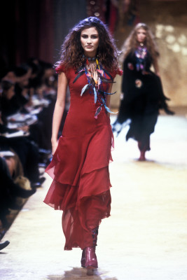 Fernanda Tavares for Emanuel Ungaro FW 1999