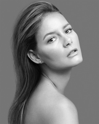 Flavia de Oliveira by Paschoal Rodriguez