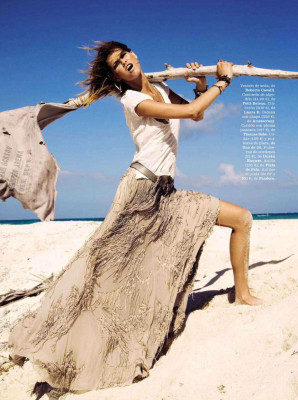 Flavia de Oliveira pic #649190