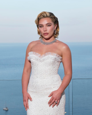 Florence Pugh by Jeff Thibodeau