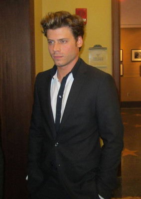 Francois Arnaud pic #658326