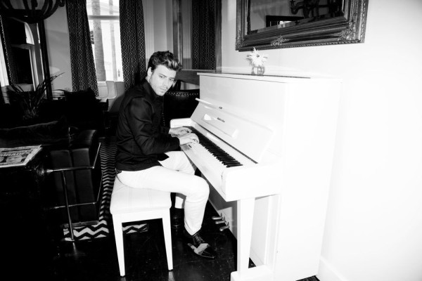 photo 7 in Francois Arnaud gallery [id659035] 2013-08-28 00:00:00