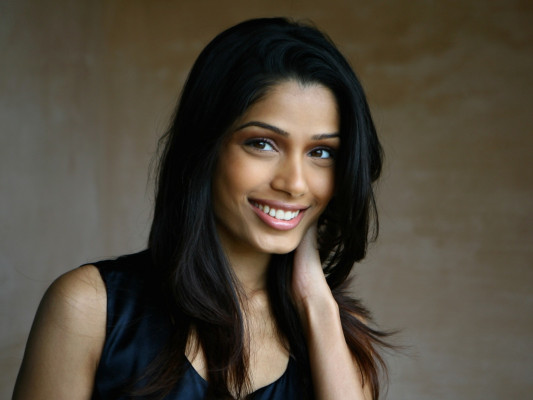Freida Pinto pic #221421