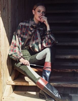 FRIDA GUSTAVSSON in Elle Magazine, Italy November 2019