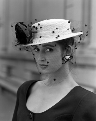 Gail Elliot ~ Oscar de la Renta Spring 1988 by Thomas Lannaccone
