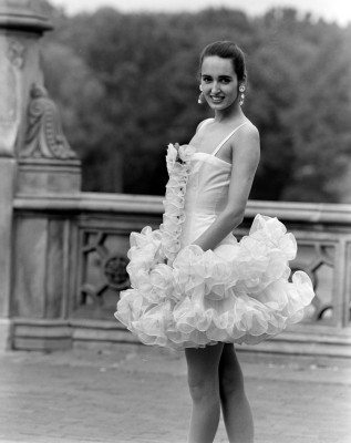 Gail Elliot ~ Oscar de la Renta Spring 1988 by Thomas Iannaccone for WWD