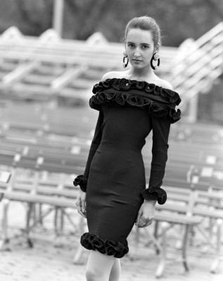 Gail Elliot ~ Oscar de la Renta Spring 1988 by Thomas Iannaccone