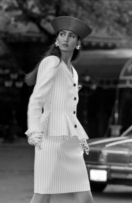 Gail Elliot ~ Oscar de la Renta Spring 1987 by George Chinsee for WWD