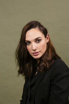 Gal Gadot – New York Times Photoshoot, 2017