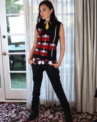 Gal Gadot - &#039;Wonder Woman 1984&#039; Press Days - Backstage || 2020