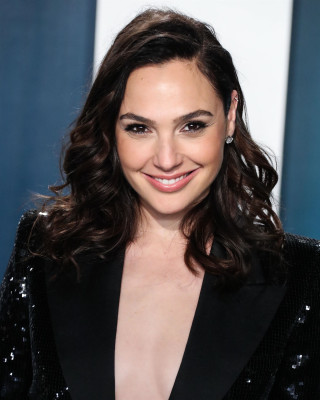 Gal Gadot - Vanity Fair Oscar Party, Los Angeles // February 9, 2020