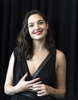 Gal Gadot pic #969657