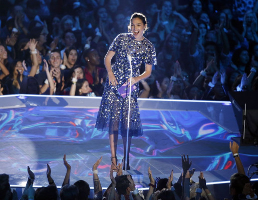 Gal Gadot – MTV Video Music Awards in Los Angeles