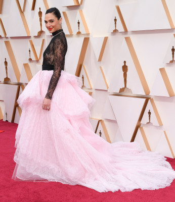 Gal Gadot - 92nd Annual Academy Awards in Los Angeles (Arrival) // 09.02.2020