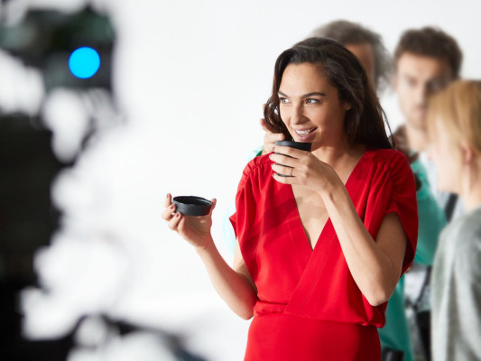 Gal Gadot – Revlon “PhotoReady Candid” Collection 2019