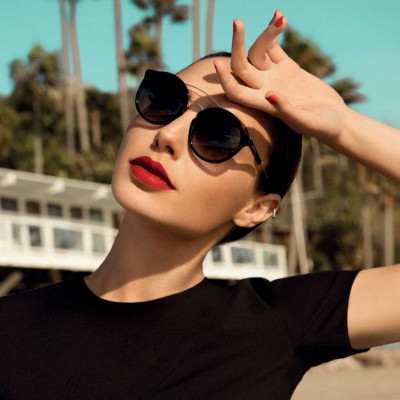 Gal Gadot – Cool Ray Collection 2017
